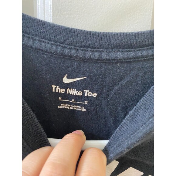 Nike The Nike Tee Black Size M Medium Shirt BV1997-00A Nice! 100% Cotton - Picture 3 of 7